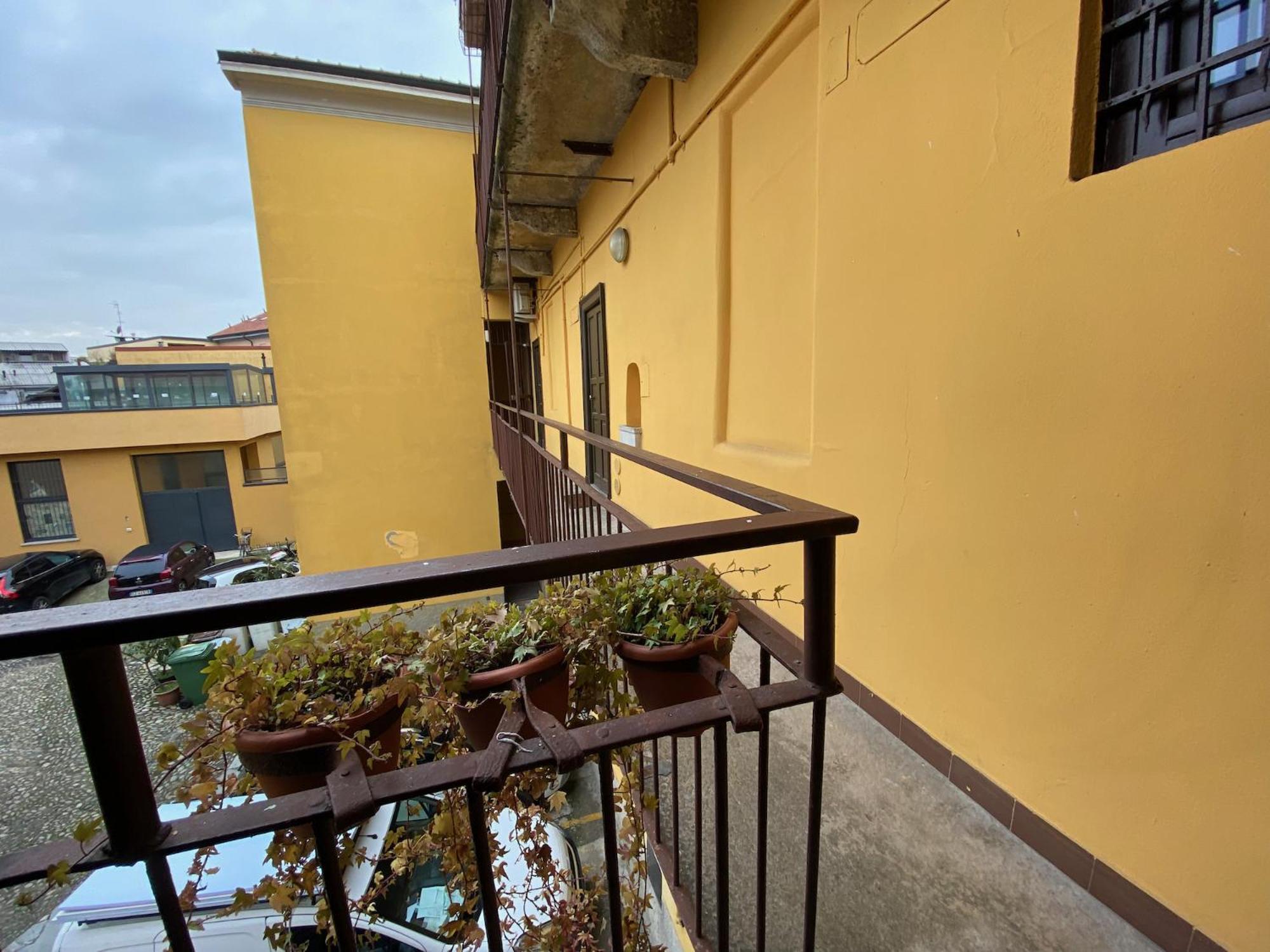 Monolocale Morimondo 1 Milan Exterior photo